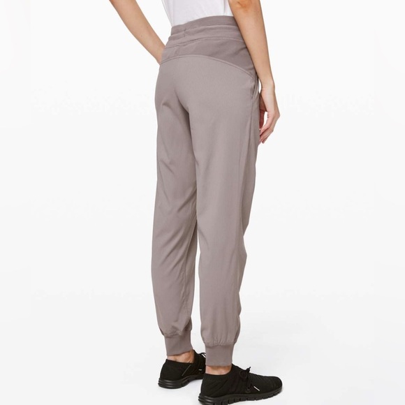 RARE Lululemon Dance Studio Jogger 28” – Half Moon Color, Size 10 (Like New) - Picture 2 of 13